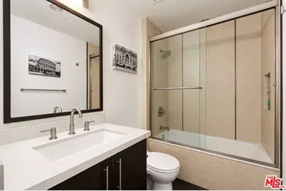 1304 Roxbury Dr #202, Los Angeles, CA 90035 - Photo 11