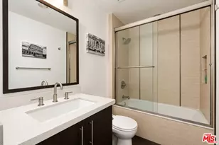 1304 Roxbury Dr, Los Angeles, CA 90035 - Photo 11