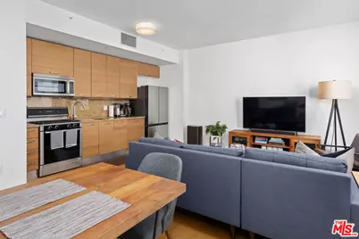 460 S Spring St #916, Los Angeles, CA 90013 - Photo 11