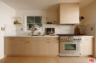 4300 Ambrose Ave, Los Angeles, CA 90027 - Photo 13