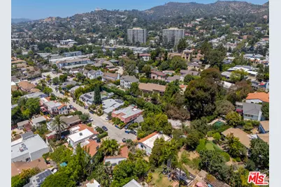 4300 Ambrose Ave, Los Angeles, CA 90027 - Photo 41