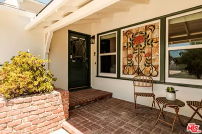 5640 Greenbush Ave, Los Angeles, CA 91401 - Photo 3