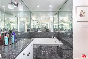 9000 Cynthia St, West Hollywood, CA 90069 - Photo 13