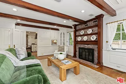 10770 Weyburn Ave, Los Angeles, CA 90024 - Photo 19