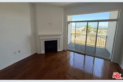 3750 Santa Rosalia Dr. #507, Los Angeles, CA 90008 - Photo 5