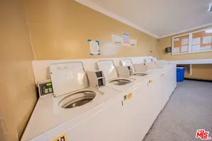 15425 Sherman Way, Los Angeles, CA 91406 - Photo 17