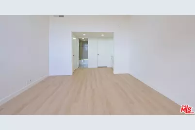 10535 Wilshire Blvd #1803, Los Angeles, CA 90024 - Photo 29