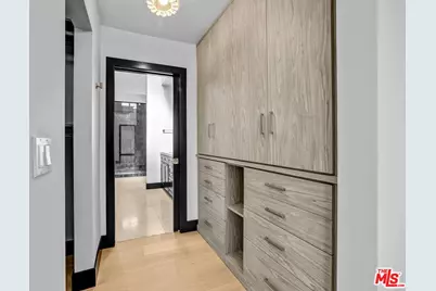 9025 Keith Ave #302, West Hollywood, CA 90069 - Photo 17