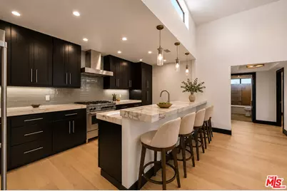 9025 Keith Ave #302, West Hollywood, CA 90069 - Photo 5