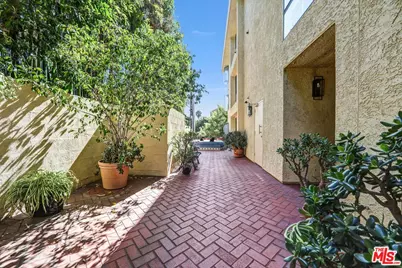 9025 Keith Ave #302, West Hollywood, CA 90069 - Photo 33