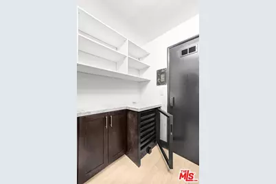 9025 Keith Ave #302, West Hollywood, CA 90069 - Photo 29