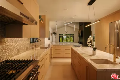 363 22nd St, Santa Monica, CA 90402 - Photo 9