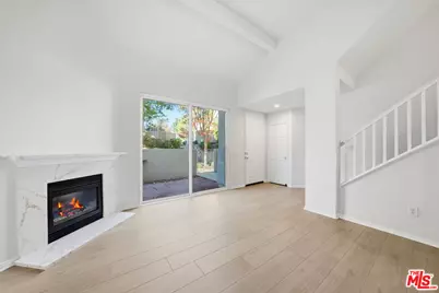 25715 Wagner Way #B, Stevenson Ranch, CA 91381 - Photo 9