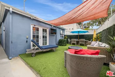 2615 Beach Ave, Venice, CA 90291 - Photo 9