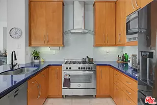 10884 Kimball Pl, Tustin, CA 92782 - Photo 9