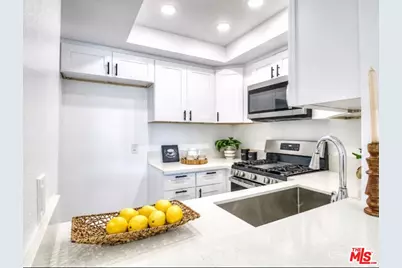 600 W 3rd St #A311, Santa Ana, CA 92701 - Photo 7
