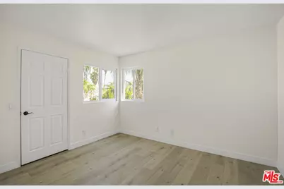 9633 Lilly Ct, Los Angeles, CA 91325 - Photo 29