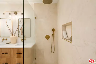 3141 E La Suvida Dr, Los Angeles, CA 90068 - Photo 27