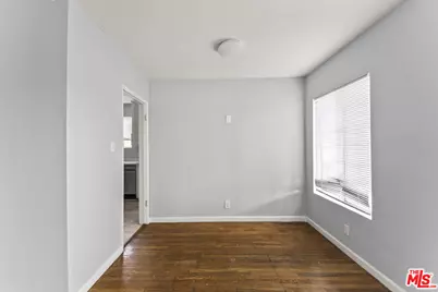 8102 Norwich Ave, Los Angeles, CA 91402 - Photo 3