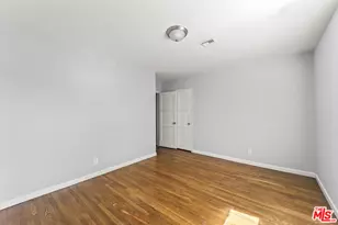 8102 Norwich Ave, Los Angeles, CA 91402 - Photo 17