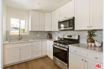 4312 Winchester Ave, Los Angeles, CA 90032 - Photo 11