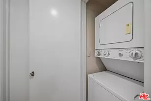 24119 Del Monte Dr., Valencia, CA 91355 - Photo 21
