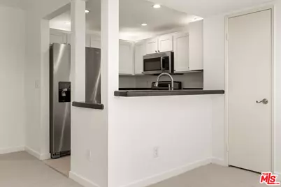 24119 Del Monte Dr #56, Santa Clarita, CA 91355 - Photo 5