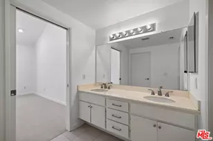 24119 Del Monte Dr., Valencia, CA 91355 - Photo 17