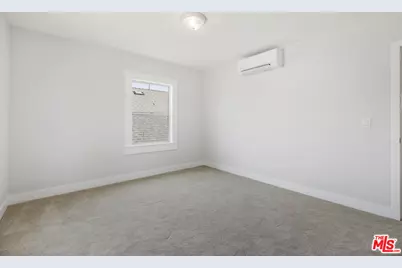2309 W 29th Pl, Los Angeles, CA 90018 - Photo 23