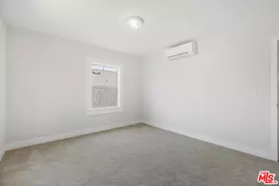 2309 W 29th Pl, Los Angeles, CA 90018 - Photo 23