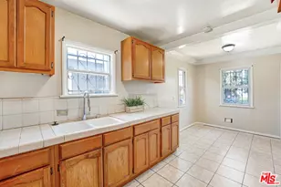9136 S Harvard Blvd, Los Angeles, CA 90047 - Photo 5