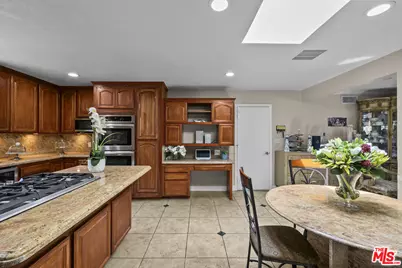 16201 Halsey St, Los Angeles, CA 91344 - Photo 43