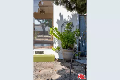 7854 Agnes Ave, Los Angeles, CA 91605 - Photo 31