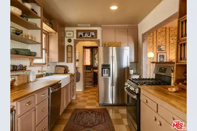 232 La Follette Dr, Los Angeles, CA 90042 - Photo 13