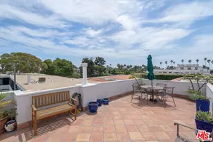446 San Vicente Blvd, Santa Monica, CA 90402 - Photo 27