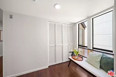 835 S Lucerne Blvd #310, Los Angeles, CA 90005 - Photo 41