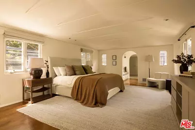 159 N Cliffwood Ave, Los Angeles, CA 90049 - Photo 13