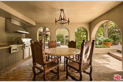 159 N Cliffwood Ave, Los Angeles, CA 90049 - Photo 21