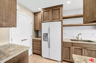 1250 N Kings Rd, West Hollywood, CA 90069 - Photo 13