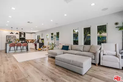 5509 Woodman Ave, Los Angeles, CA 91401 - Photo 11