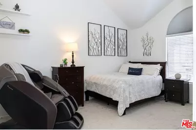 630 Kingswood Ln #A, Simi Valley, CA 93065 - Photo 29