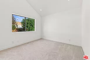 9400 Aqueduct Ave, Los Angeles, CA 91343 - Photo 17
