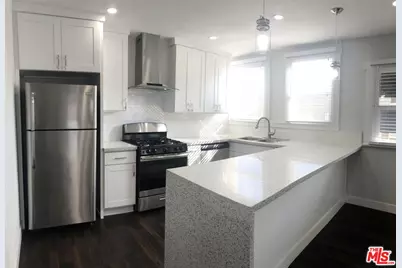 1750 N La Brea Ave, Los Angeles, CA 90046 - Photo 9