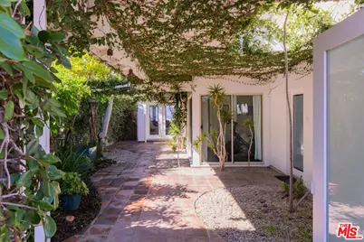 241 Rees St, Los Angeles, CA 90293 - Photo 5