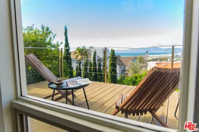 241 Rees St, Los Angeles, CA 90293 - Photo 47