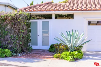 241 Rees St, Los Angeles, CA 90293 - Photo 3