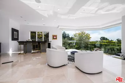 580 Chalette Dr, Beverly Hills, CA 90210 - Photo 13
