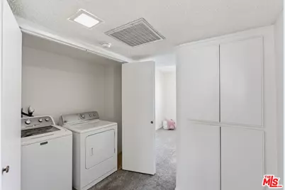 10030 Owensmouth Ave #67, Los Angeles, CA 91311 - Photo 17