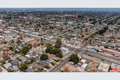 9145 S Broadway, Los Angeles, CA 90003 - Photo 17