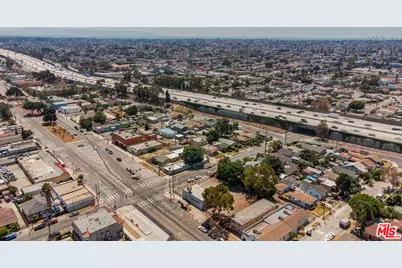 9145 S Broadway, Los Angeles, CA 90003 - Photo 21